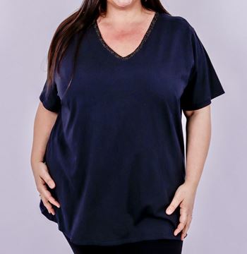 Immagine di CURVY GIRL V NECK COTTON T SHIRT